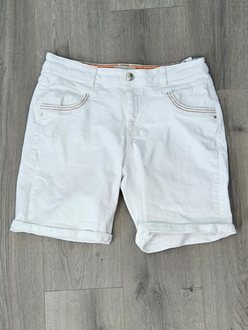 White Mid-Rise Cotton Bermuda Shorts with Contrast Stitching